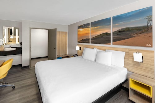 Days Inn by Wyndham Kansas City Northeast