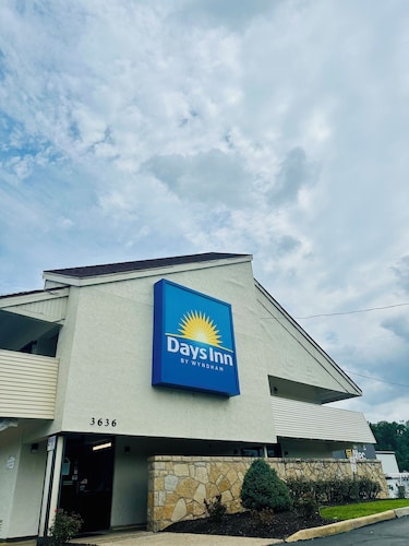 Days Inn by Wyndham Kansas City Northeast