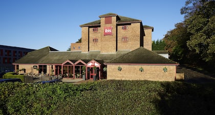 ibis London Luton Airport