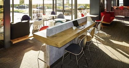 ibis London Luton Airport