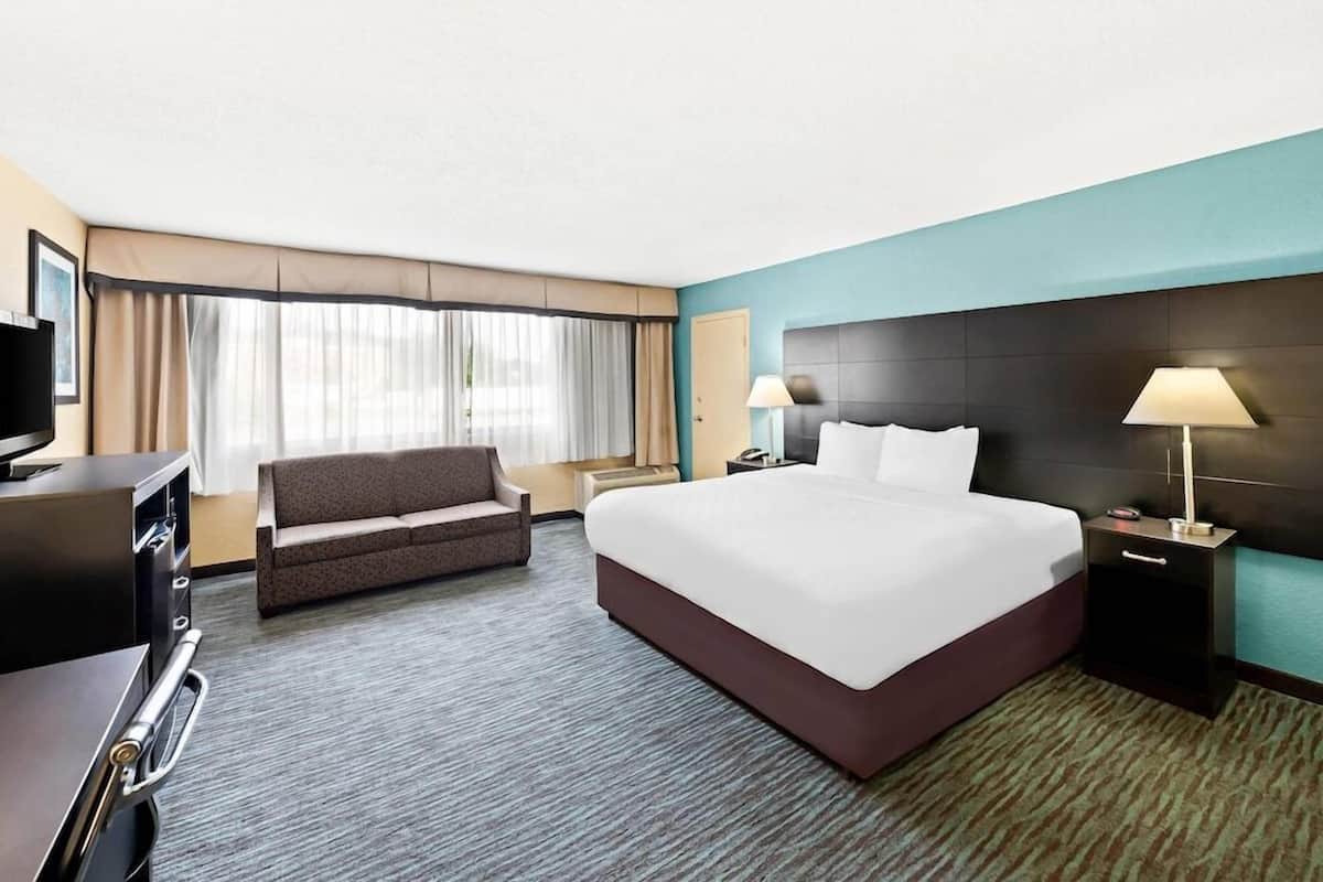 In-room safe, iron/ironing board, free cots/infant beds, free WiFi