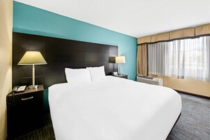 Room, 1 King Bed with Sofa bed, Accessible, Non Smoking | In-room safe, iron/ironing board, free cribs/infant beds, free WiFi