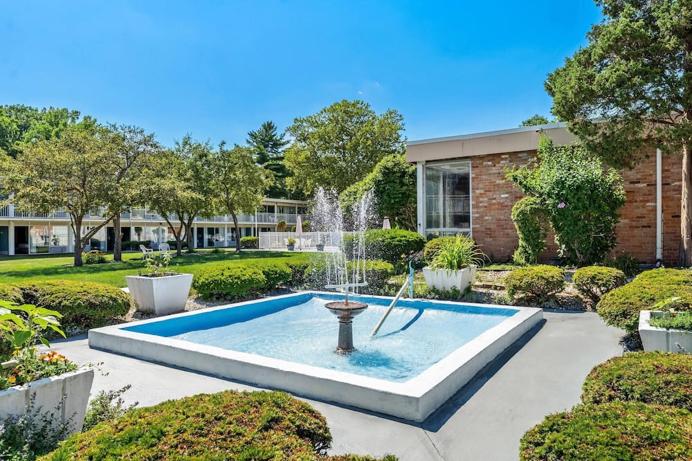 Howard Johnson by Wyndham Albany