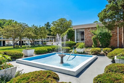 Howard Johnson by Wyndham Albany