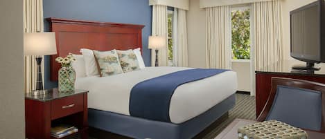 Luxe beddengoed, een kluis op de kamer, een bureau