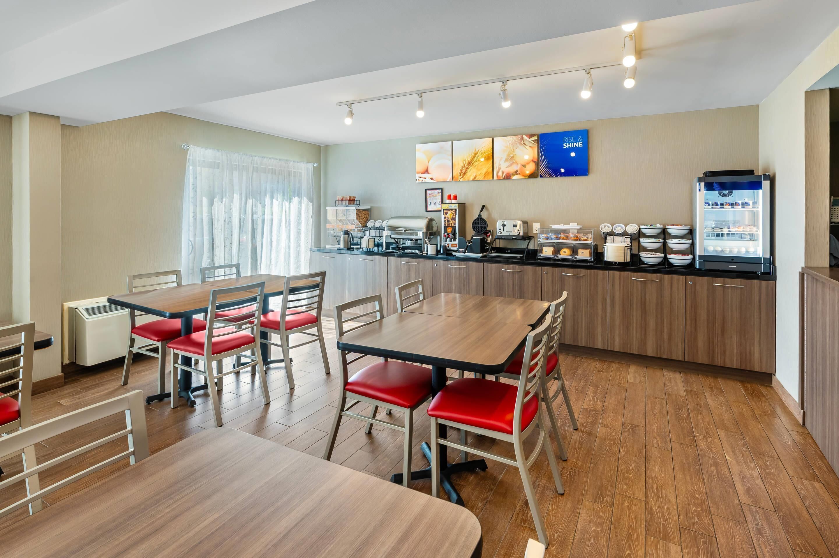 包每日自助早餐