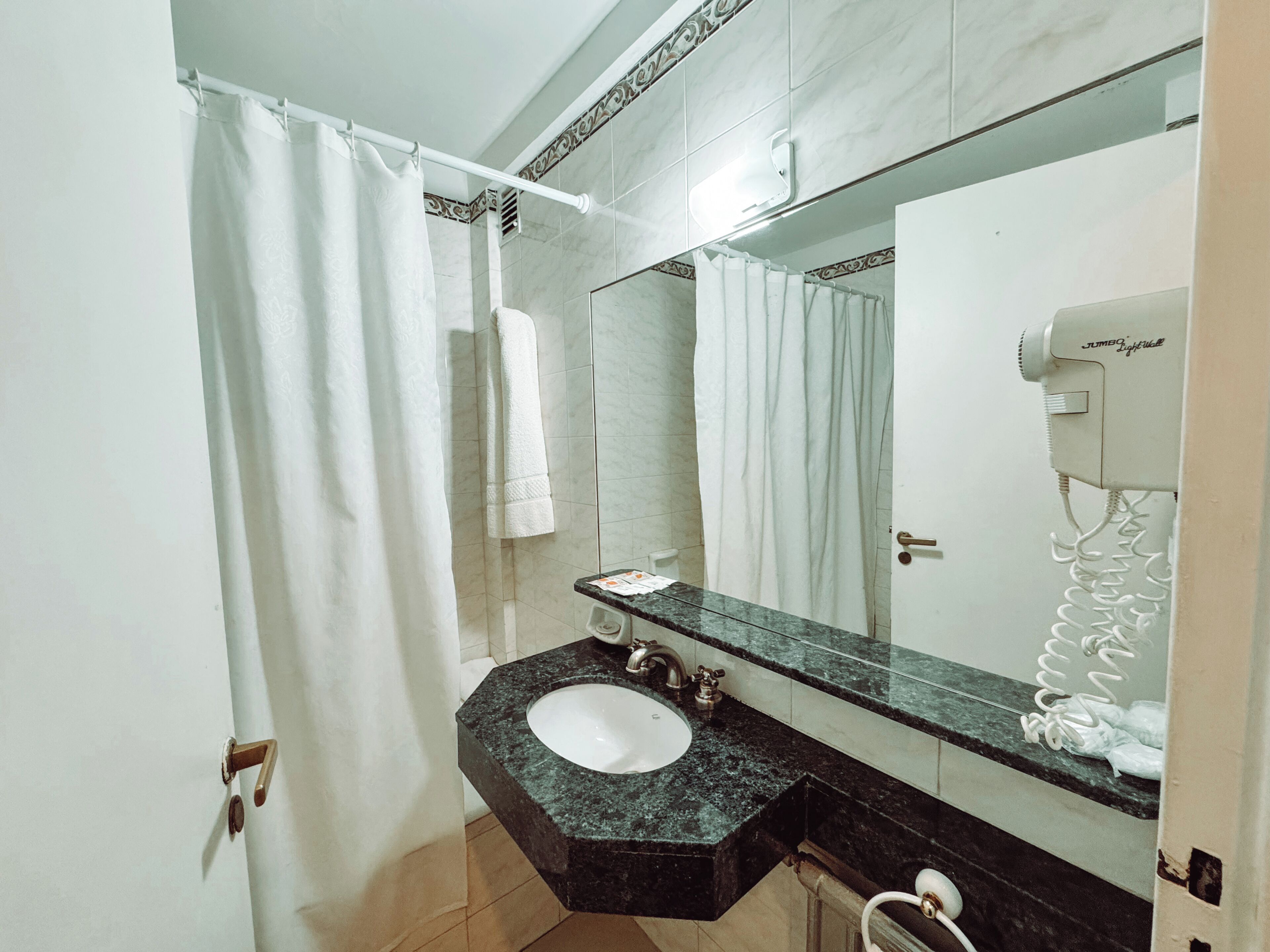 Foto - Gran Hotel Buenos Aires