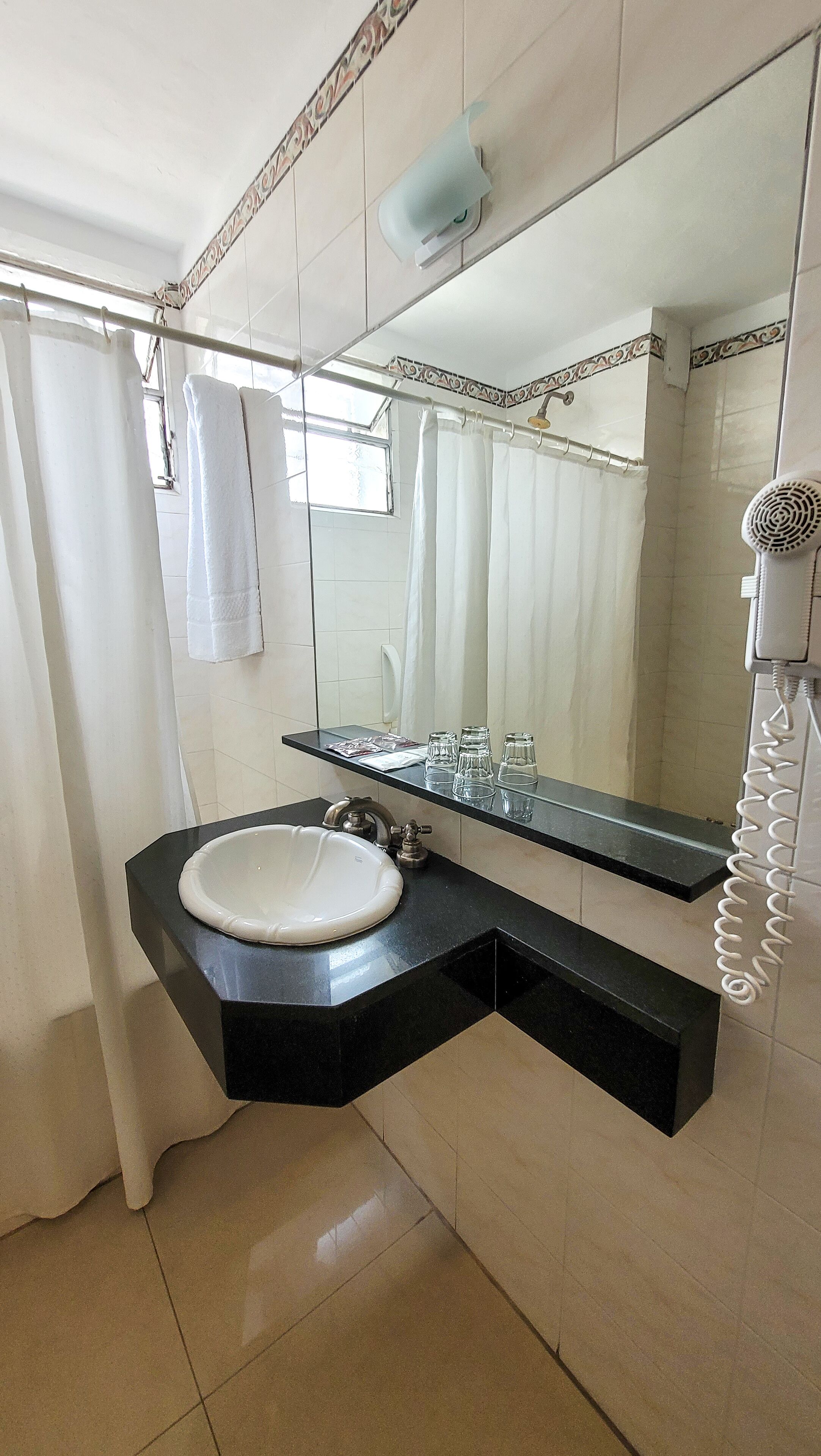 Foto - Gran Hotel Buenos Aires