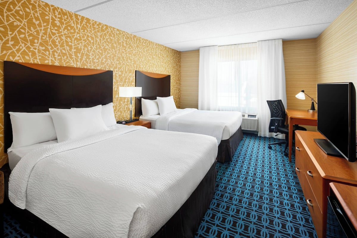 Room, 2 Queen Beds | In-room safe, desk, blackout drapes, iron/ironing board