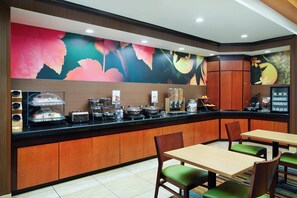 Desayuno continental incluido todos los días 