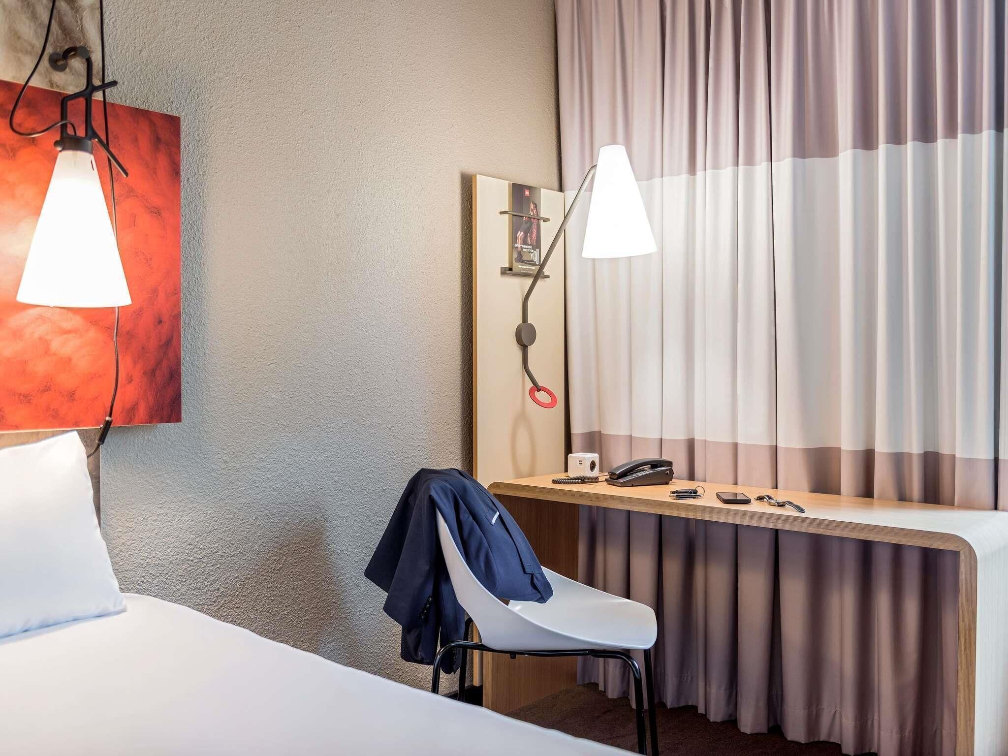 Standard Room, 2 Single Beds