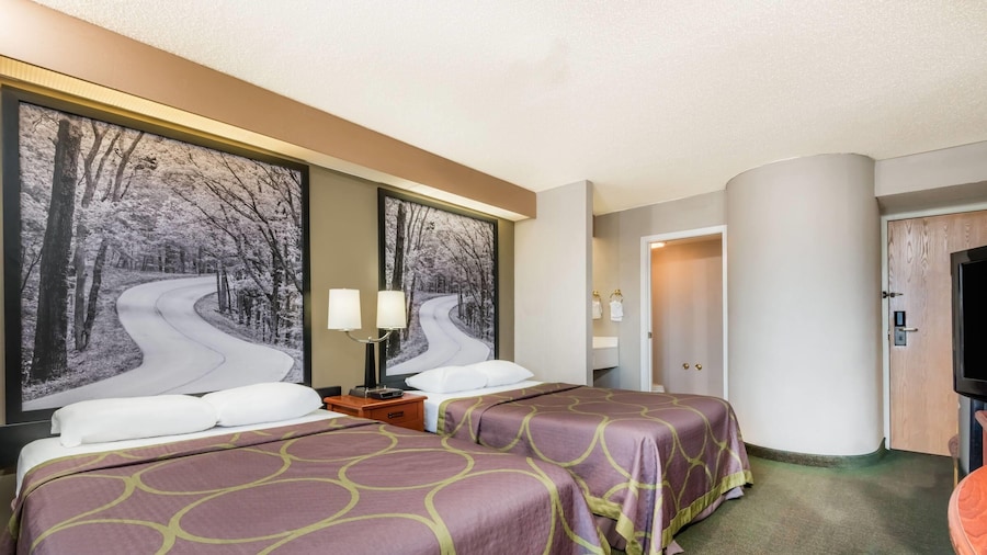 Super 8 by Wyndham Jasper