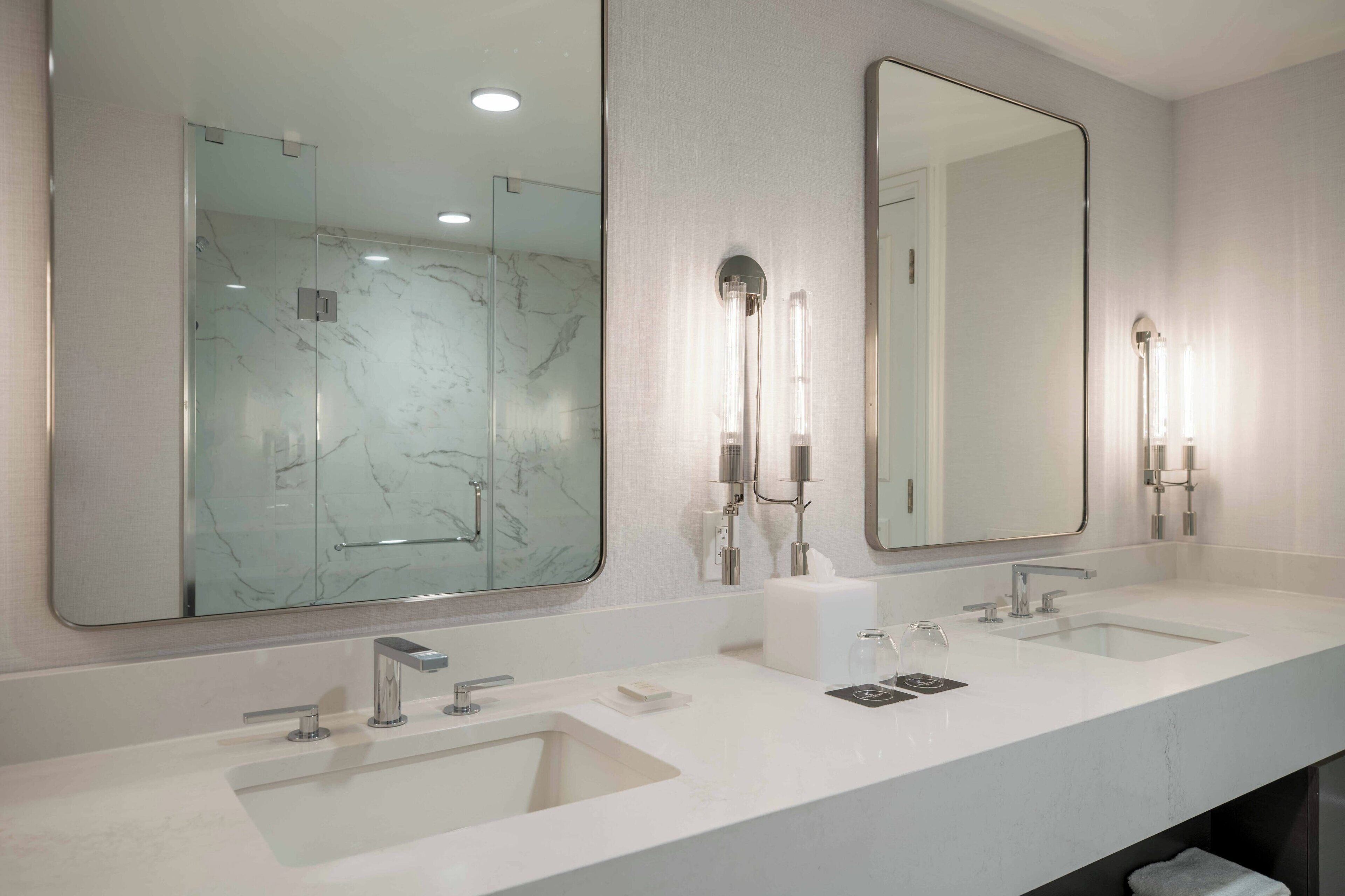 Photo - Renaissance Baltimore Harborplace Hotel