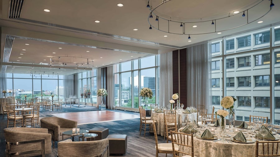 Renaissance Baltimore Harborplace Hotel