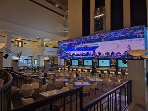 Bar (on property) - Crowne Plaza Monterrey by IHG (Monterrey)