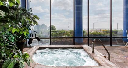 Coastal Hotel and Suites Virginia Beach Oceanfront