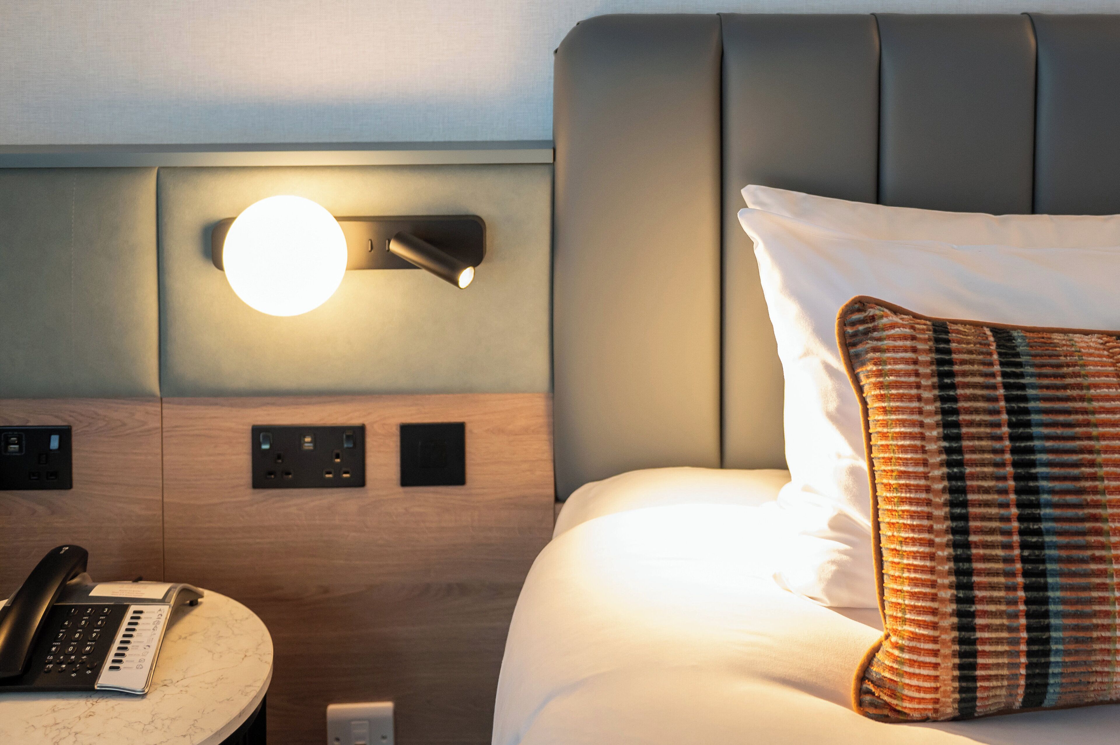 Premium Room, 1 King Bed, Club lounge access (Club Floor) | Hypo-allergenic bedding, in-room safe, desk, laptop workspace
