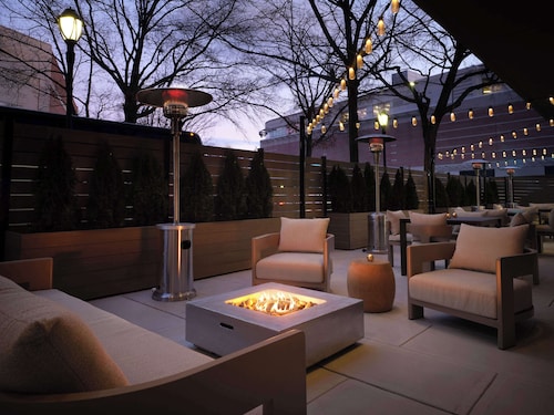 Sonesta White Plains Downtown