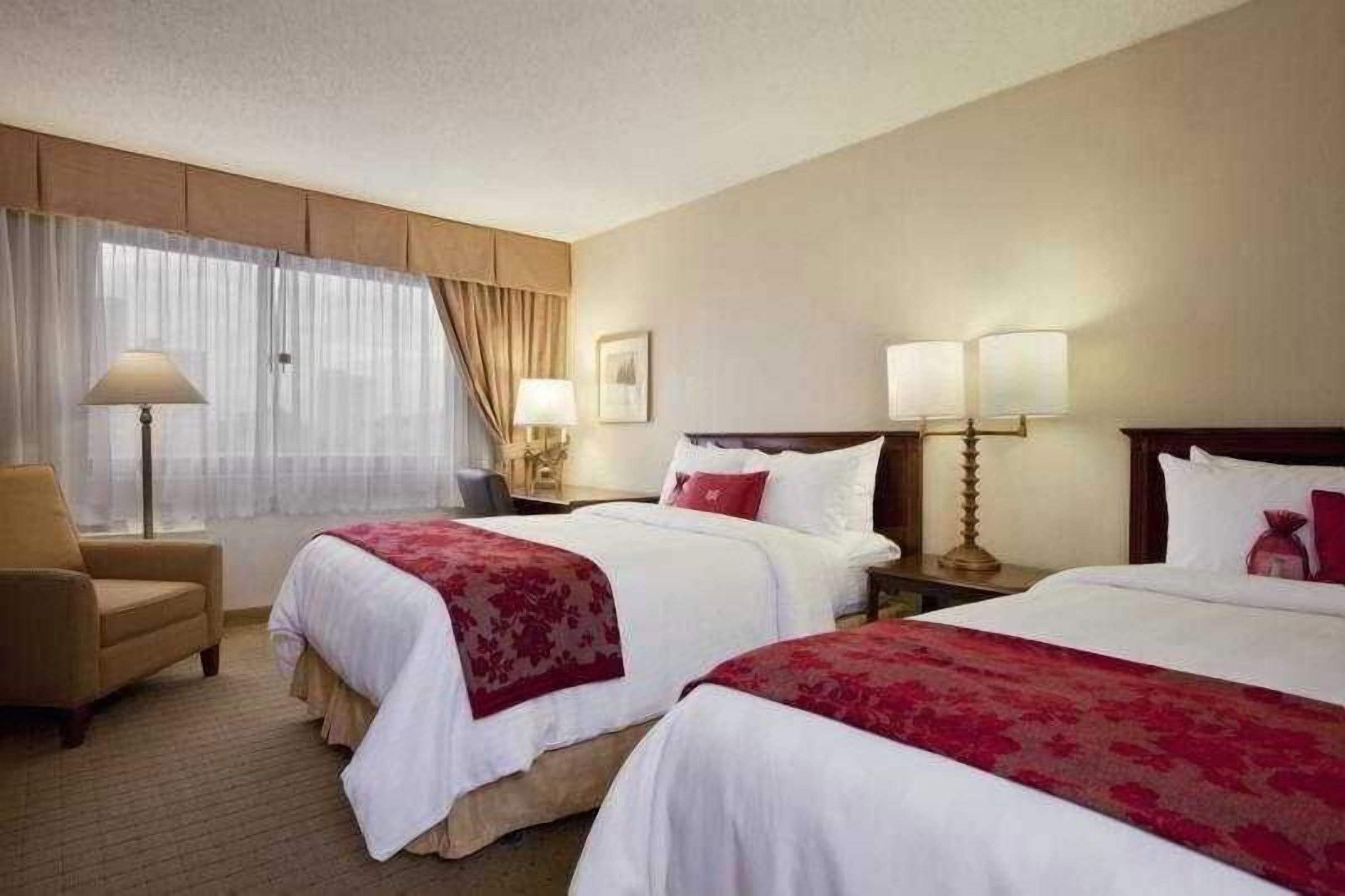 Premium bedding, pillowtop beds, in-room safe, desk
