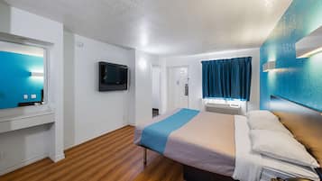 Schreibtisch, kostenloses WLAN, BettwÀsche