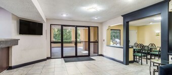 Econo Lodge Clinton