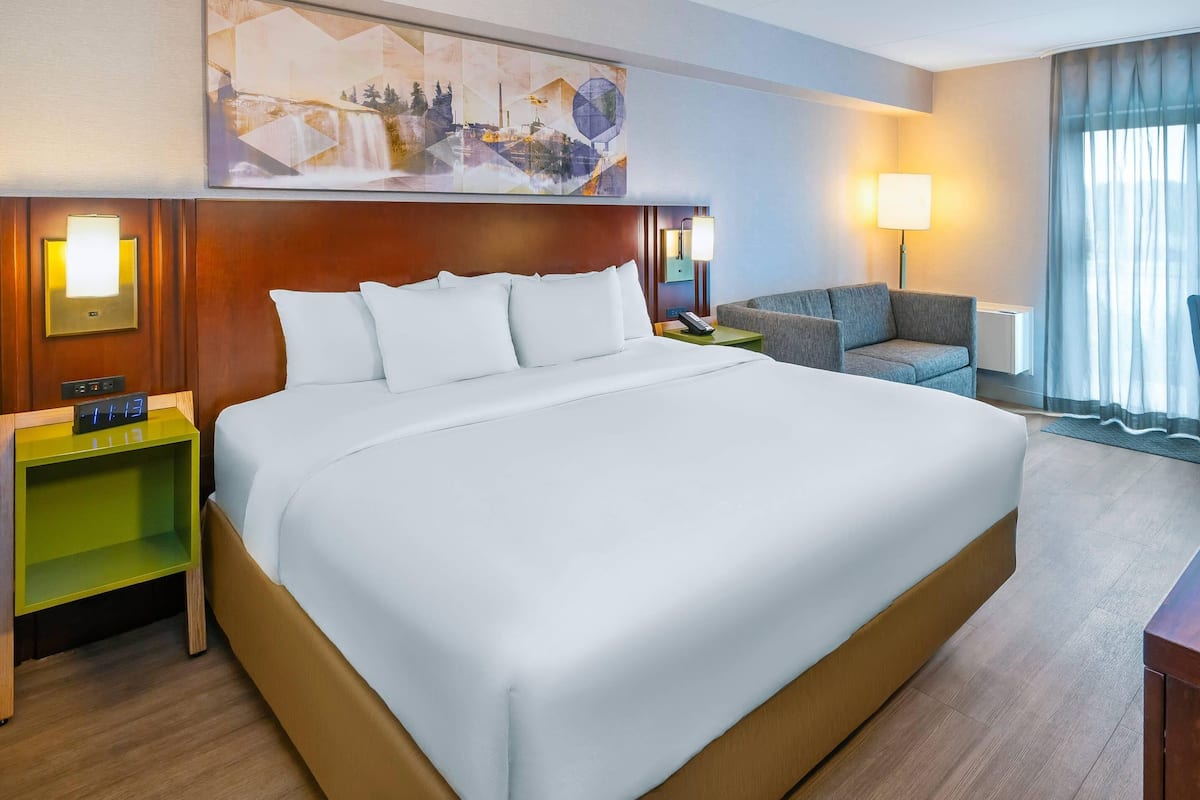 Business kamer, 1 kingsize bed, niet-roken | Luxe beddengoed, pillowtop-bedden, een bureau