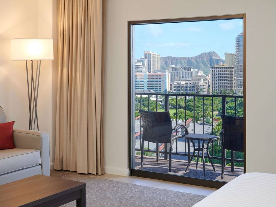 Junior Suite (Deluxe)