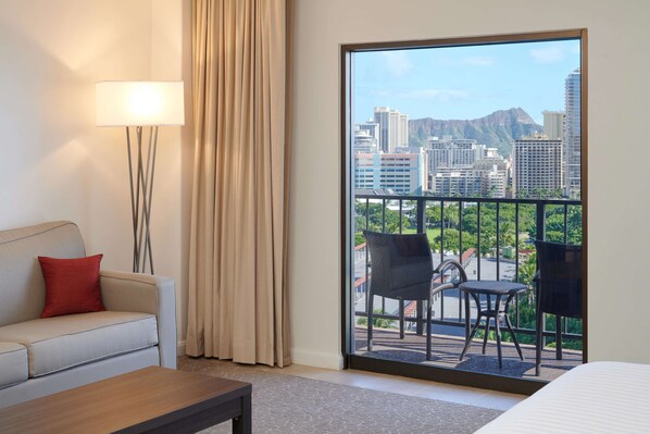 Junior Suite (Deluxe) | Pillow-top beds, in-room safe, blackout curtains, iron/ironing board - Aqua Palms Waikiki (Honolulu)