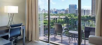 Aqua Palms Waikiki