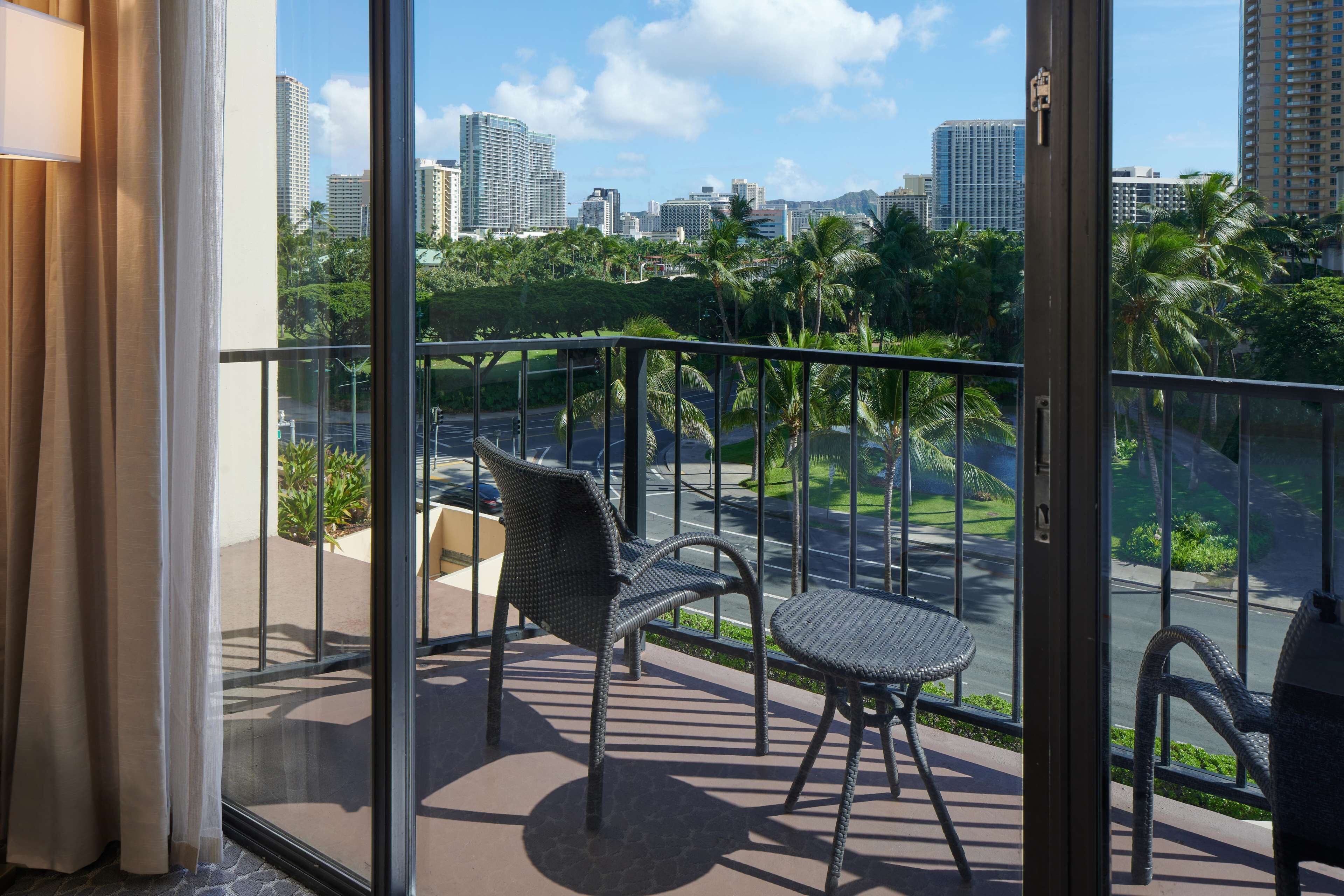 Room (Diamond Head View) | View from room
