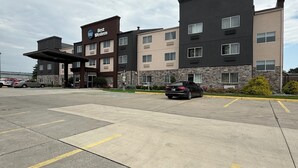 A multi-story hotel with a modern design, featuring a prominent Best Western sign.