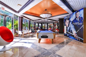 Hotel entrance and lobby at Chateau Mar Golf Resort, Trademark Collection by Wyndham