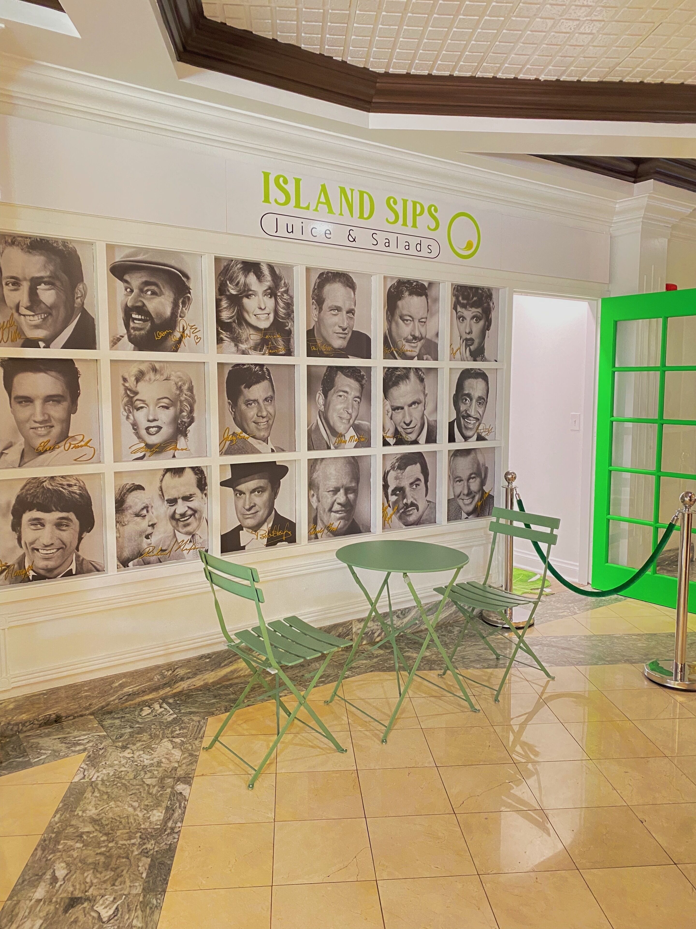 2 间餐厅，供应早餐、午餐和晚餐，意大利菜