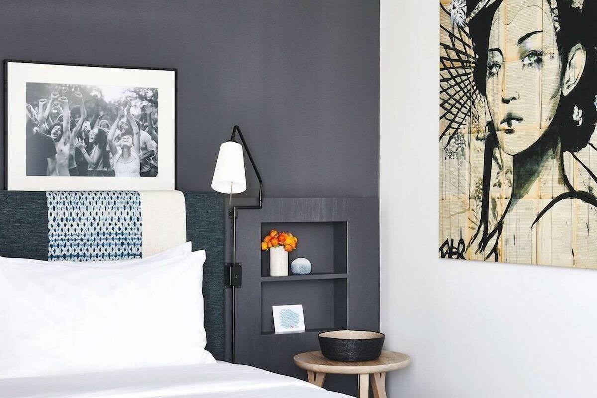 Premium bedding, in-room safe, desk, laptop workspace