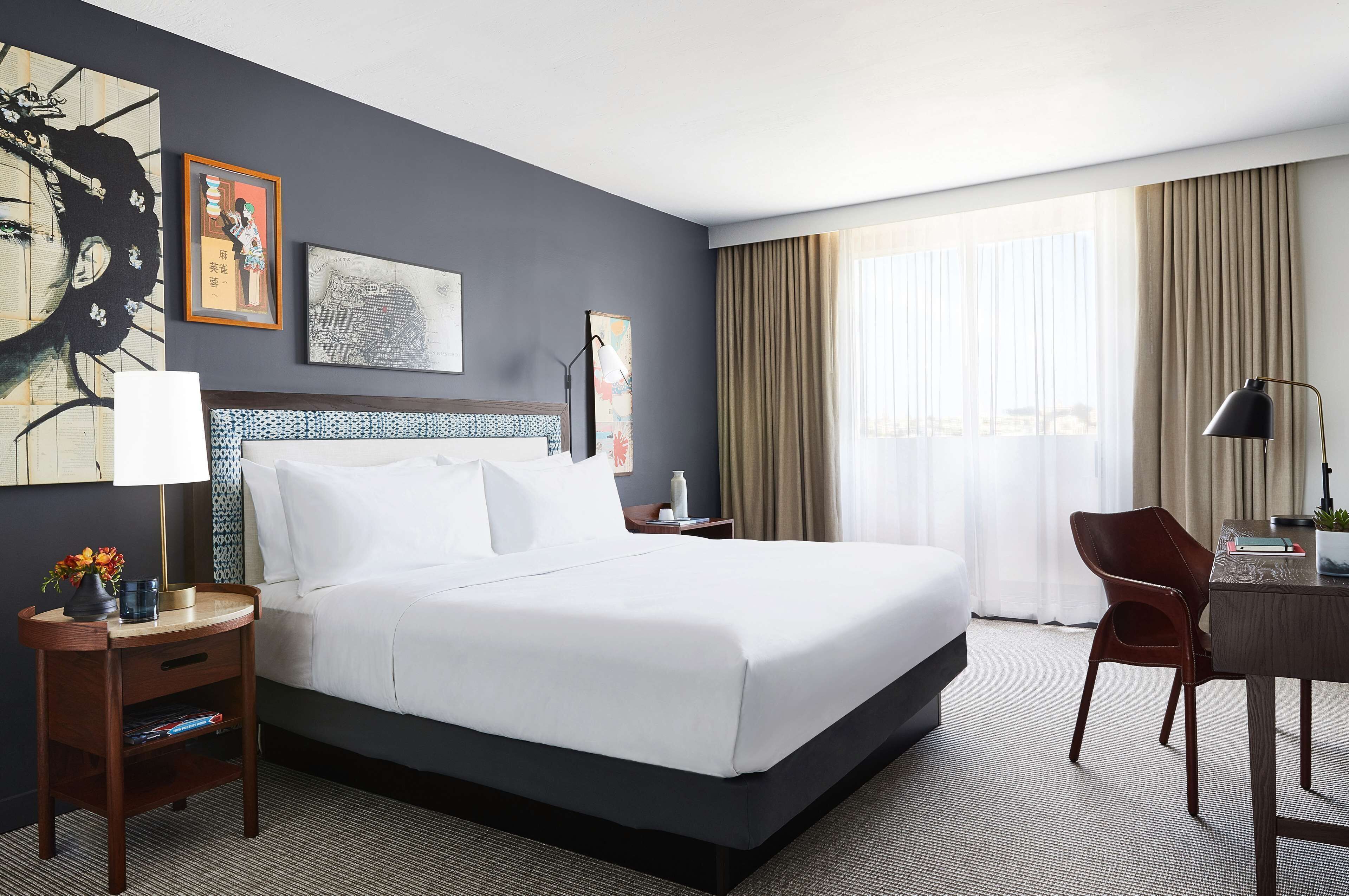 Premium bedding, in-room safe, desk, laptop workspace