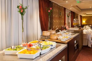 Breakfast buffet - Hotel Plaza San Francisco (Santiago)
