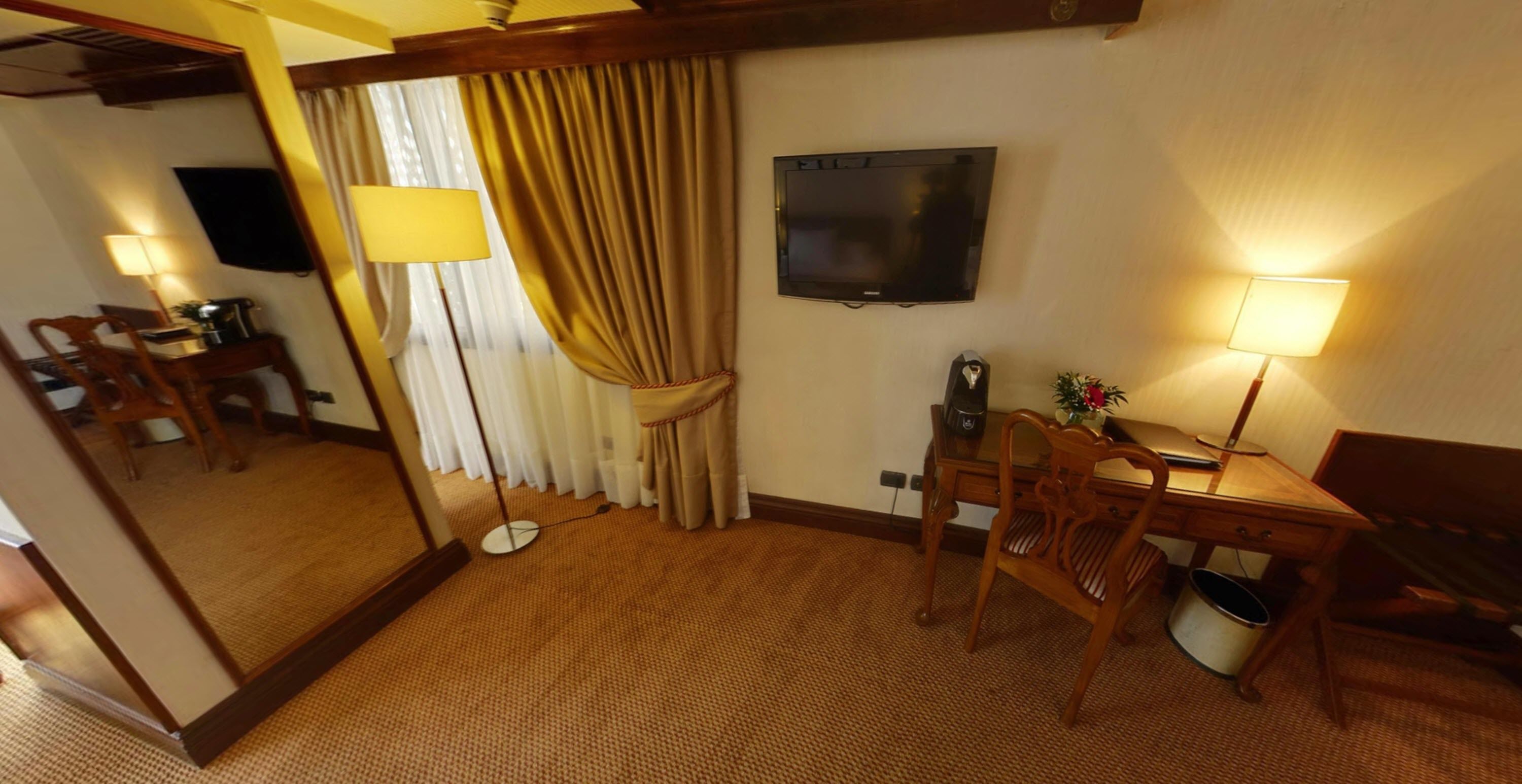 standard twin room | 1 bedroom, premium bedding, down duvets, minibar