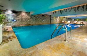 Piscine couverte