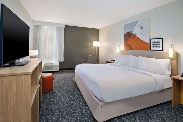 Premium bedding, in-room safe, desk, iron/ironing board