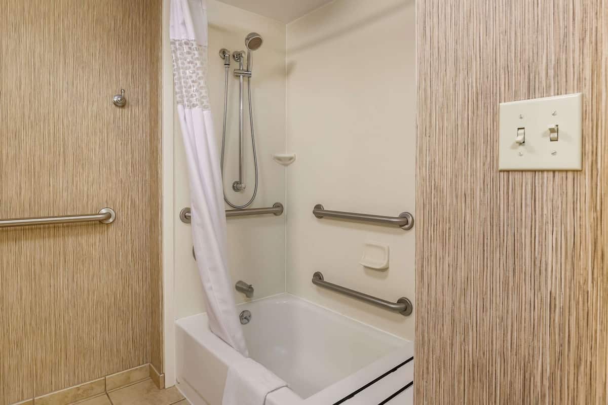 Baño | Amenidades de baño gratuitas, secadora de cabello, toallas