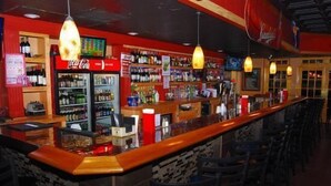 Bar (on property) - Ramada Morgantown Hotel and Conference Center (Morgantown)