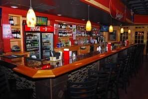 Bar (on property) - Ramada Morgantown Hotel and Conference Center (Morgantown)