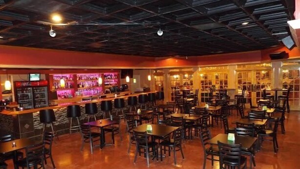 Lounge - Ramada Morgantown Hotel and Conference Center (Morgantown)