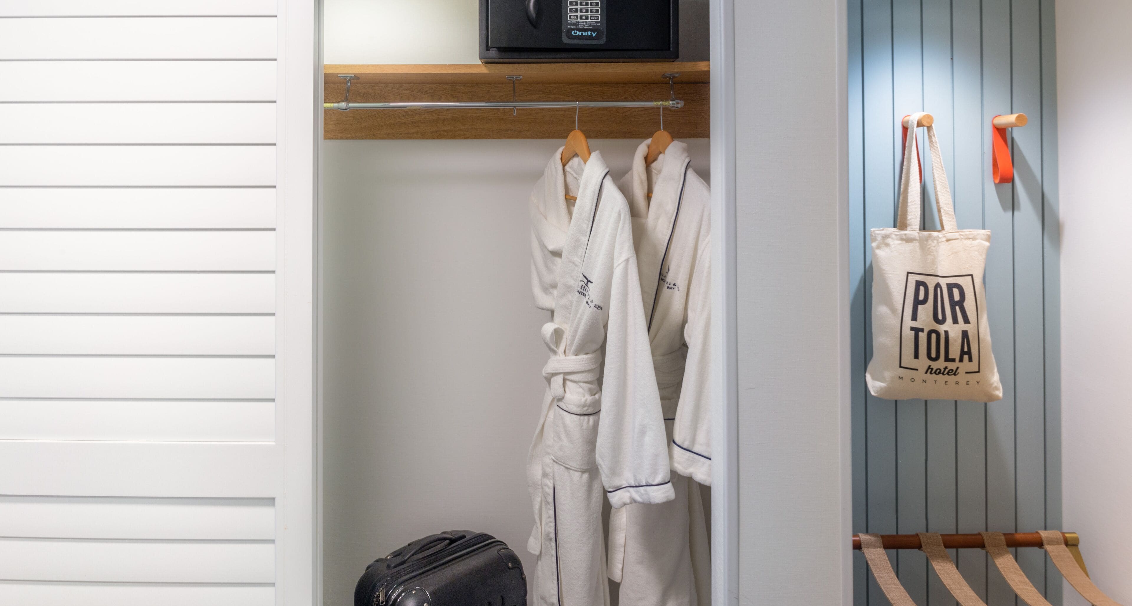 1 bedroom, premium bedding, pillow-top beds, in-room safe