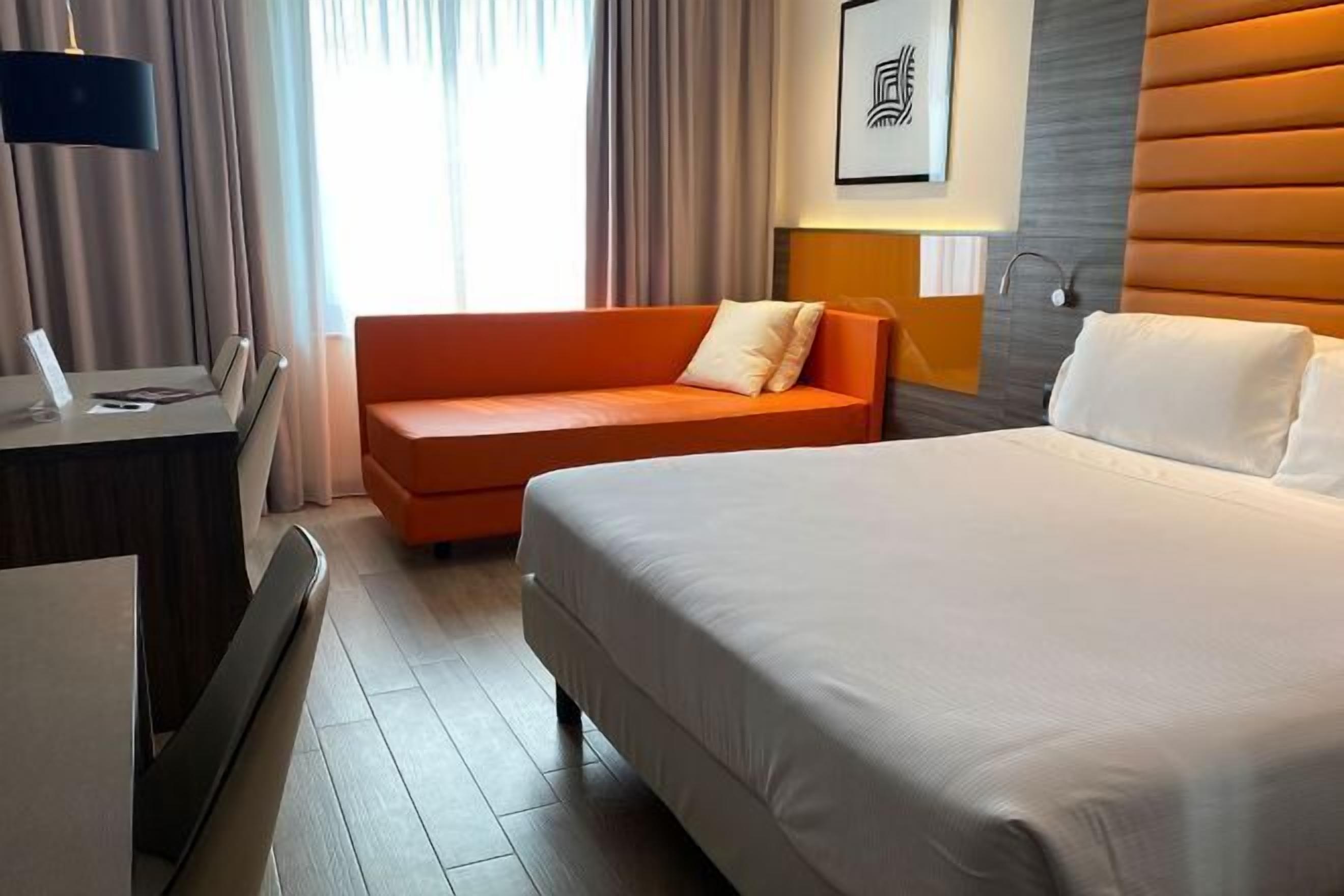 Premium bedding, down duvets, minibar, in-room safe