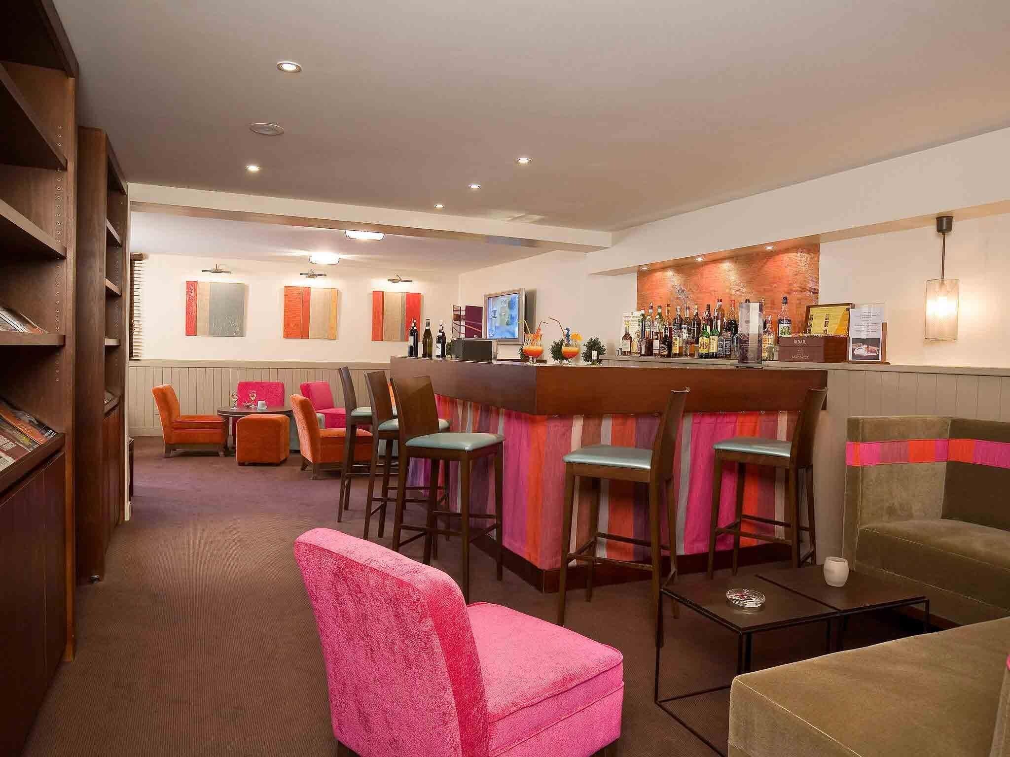 Bar (en la propiedad)