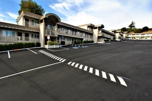 Exterior - Budget Inn of Hayward (Hayward)
