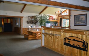 Reception - Buck's T-4 Lodge (Gallatin Gateway)