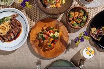 Breakfast, lunch, dinner served; Filipino cuisine  at Kimpton Alton Fishermans Wharf, an IHG Hotel
