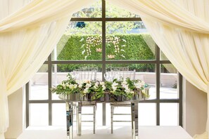 Banquet hall